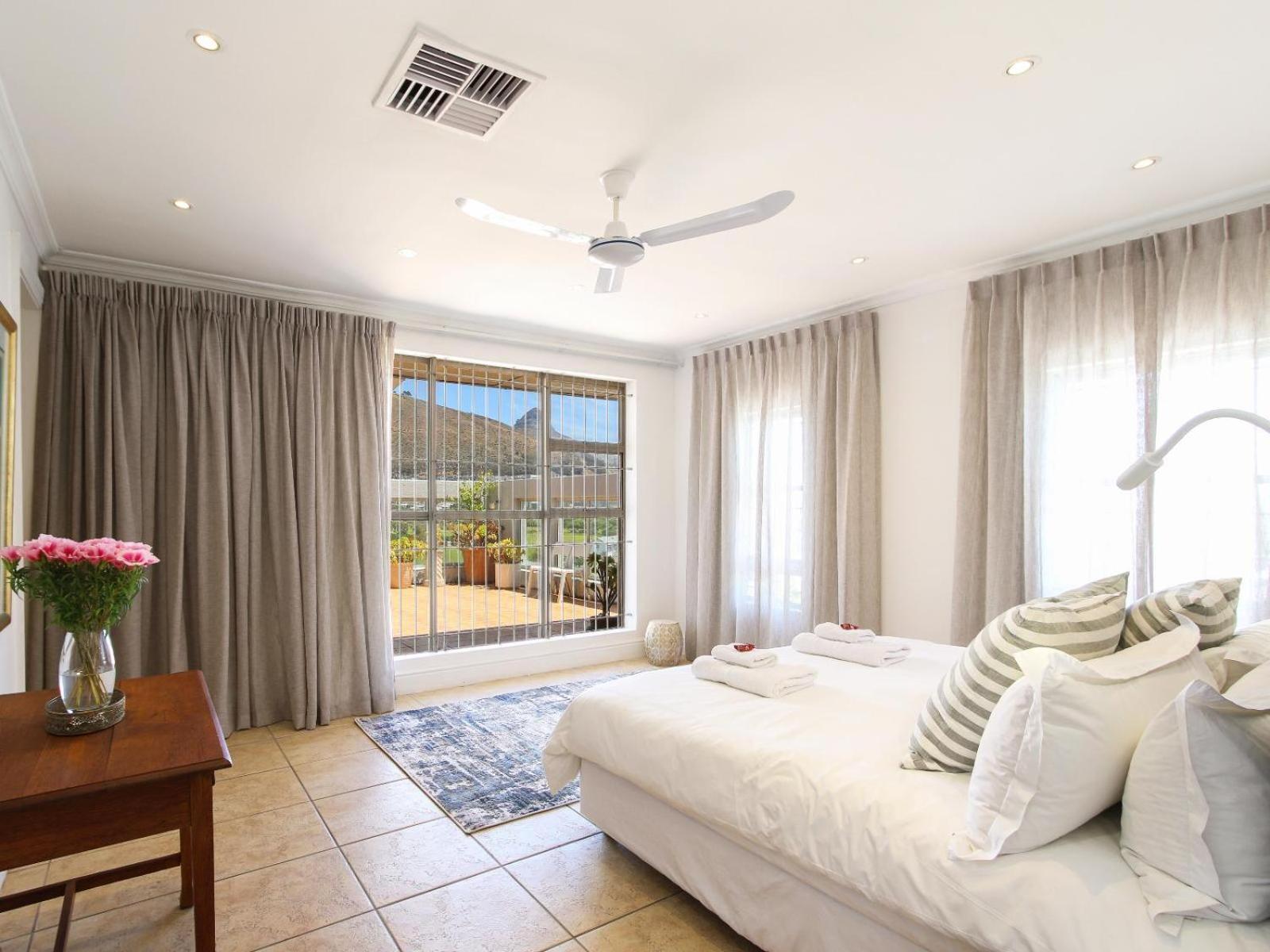 Ocean View Properties - Penthouse Cape Town Room photo