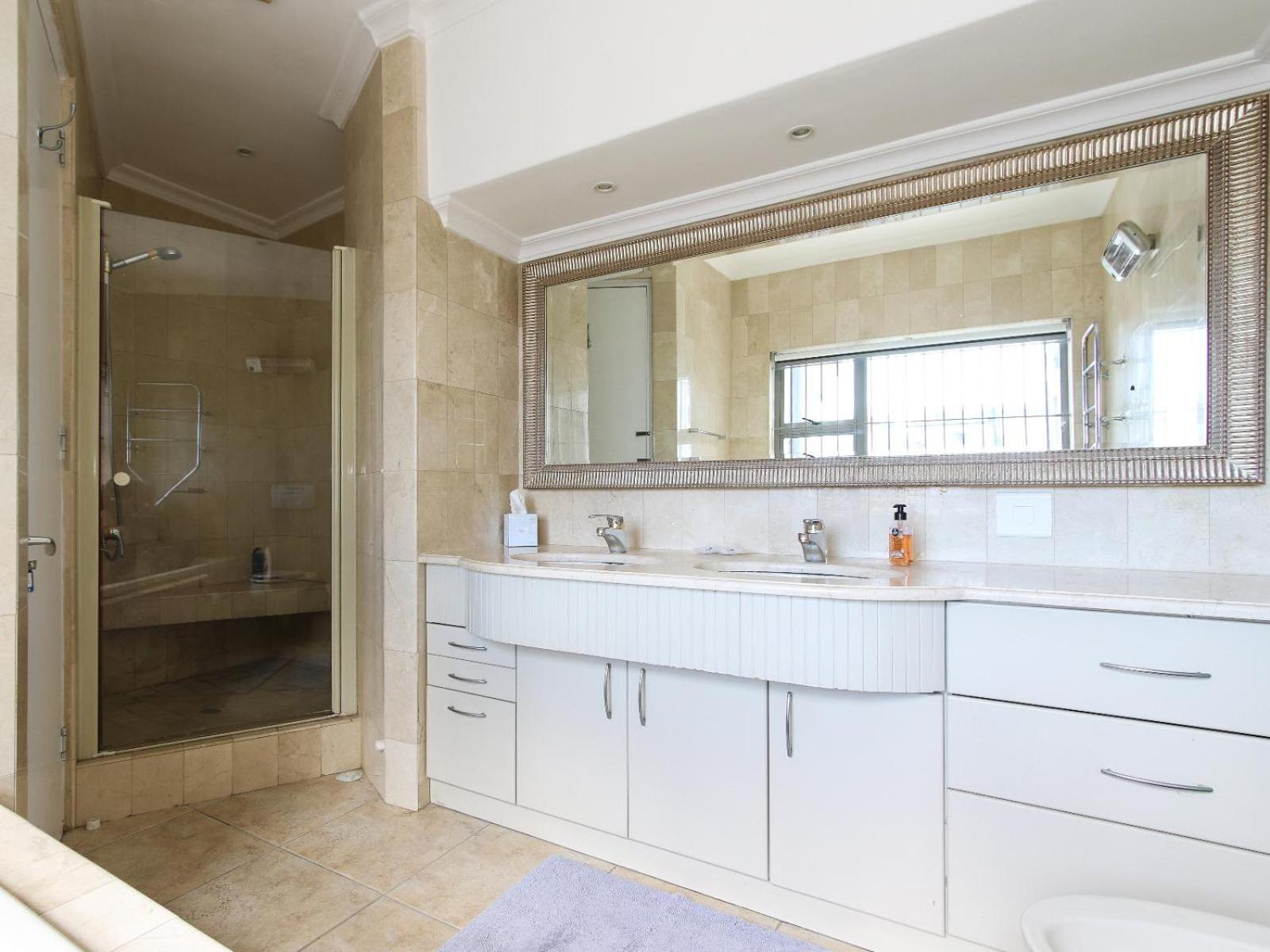 Ocean View Properties - Penthouse Cape Town Room photo